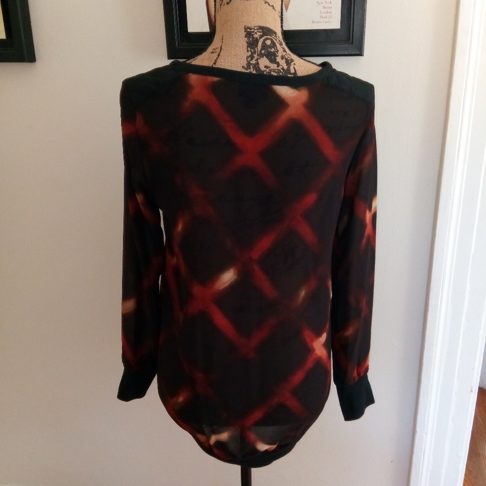 Target sheer top - Picture 4 of 4